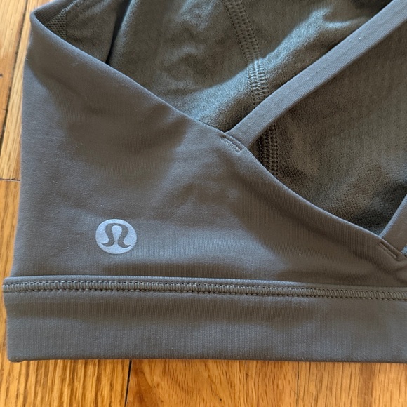 Lululemon sz 12 Free To Be Serene Bra *Light Support, C/D Cup Grey strappy vguc - Picture 5 of 8